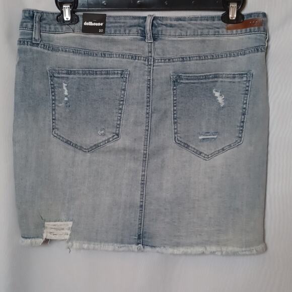 Dollhouse Denim Distress Jeans Skirt With Silver & Pearly Beads. Size 20 - Picture 7 of 16